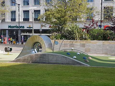 Piccadilly Gardens photo